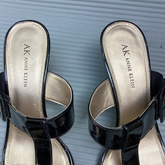 Anne Klein Woman low hill slippers Black Size 9.5 M summer Sandals - Picture 2 of 11